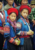 Red Hmong girls Sin Ho