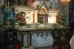 HUYEN SY CHURCH IMAGE 3