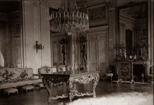 Lieu:Compiegne - Chateau - Salon de Famille - Description:COMPIE