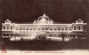 SAIGON - Le Palais du Gouvernement général illuminé
