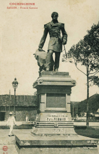 16 Francis Garnier statue