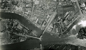 1950 Saigon Aerial View - Rạch Bến Nghé, cầu Chữ Y Indochine, Couverture, Saigon-Cholon - Photographie Aerienne 1950
