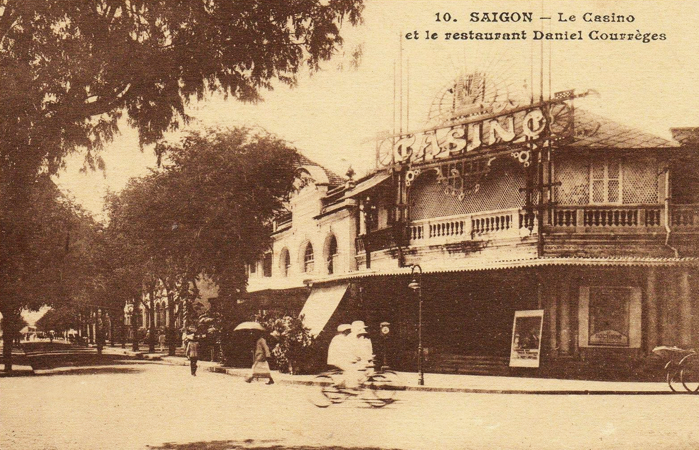 Saïgon. Le Casino et le restaurant Daniel Courrèges